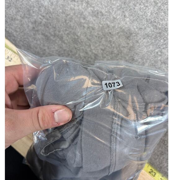 Hollister Short Sleeve Pullover Hoodie Top Womens Medium Gray Streetwear Casual - Picture 7 of 7